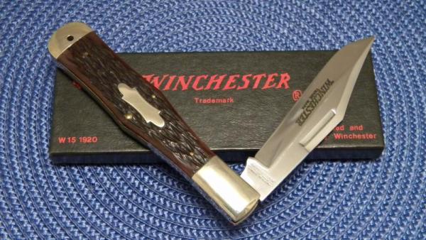 Winchester Trademark USA 1990 Bone 1920 Coke Bottle Folding Hunter Knife - NIB Winchester Trademark USA 1990 Bone 1920 Coke Bottle Folding Hunter Knife - NIB