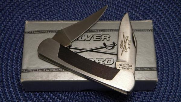 Camillus USA Silver Sword Metal/Wood #826 2 Blade Folding Knife - NIB Camillus USA Silver Sword Metal/Wood #826 2 Blade Folding Knife - NIB
