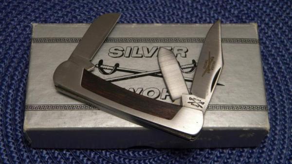 Camillus USA Silver Sword Metal/Wood #834 3 Blade Folding Knife - NIB Camillus USA Silver Sword Metal/Wood #834 3 Blade Folding Knife - NIB