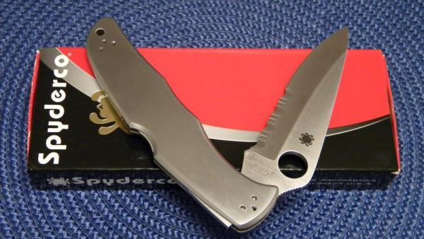 Spyderco VG-10 Seki-City Japan C10PS Partial Serrated Endura Tactical Lockback Knife - NIB Spyderco VG-10 Seki-City Japan C10PS Partial Serrated Endura Tactical Lockback Knife - NIB