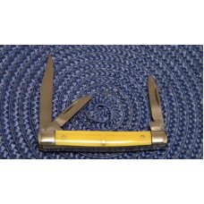 Queen Steel #34 Yellow No Tang Stamp Etched Stockman Knife - c.1960's Queen Steel #34 Yellow No Tang Stamp Etched Stockman Knife - c.1960's