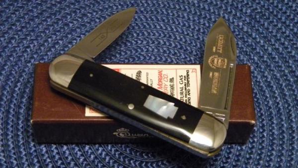 Schatt & Morgan Titusville PA. 2002 Horn 142265 Little Sunfish Knife w/Pearl Shield - NIB Schatt & Morgan Titusville PA. 2002 Horn 142265 Little Sunfish Knife w/Pearl Shield - NIB