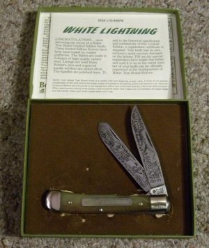 Boker 2525 LTD. Bone White Lightning Trapper Knife c.1980 - NIB