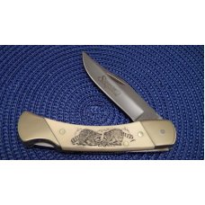 Schrade + USA SC507 Scrimshaw Lockback Knife & Pouch c. 1984 - NIB Schrade + USA SC507 Scrimshaw Lockback Knife & Pouch c. 1984 - NIB