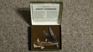 Boker 2525 LTD. Bone White Lightning Trapper Knife c.1980 - NIB