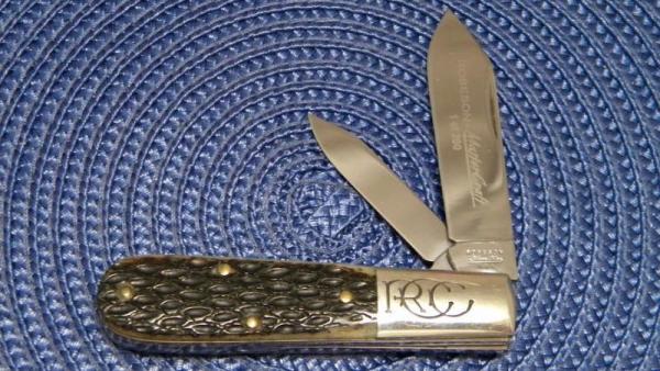 Robeson Shuredge USA (by Queen Cut. Co.) Bone Mastercraft Barlow Knife Robeson Shuredge USA (by Queen Cut. Co.) Bone Mastercraft Barlow Knife