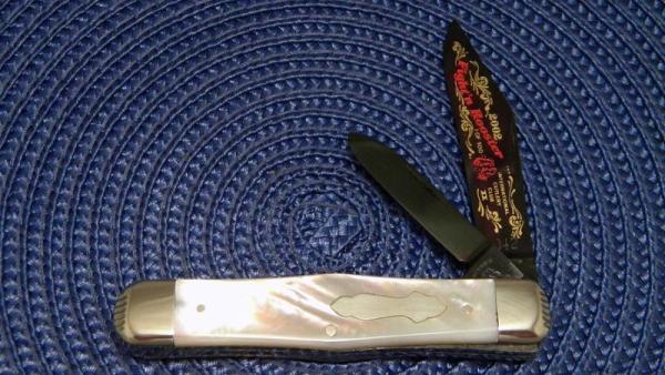 Fight'n Rooster Frank Buster Celebrated Cutlery Germany Pearl 2 Blade Jack Knife Blued Blades Fight'n Rooster Frank Buster Celebrated Cutlery Germany Pearl 2 Blade Jack Knife Blued Blades