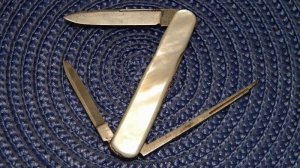 I* X.L. George Wostenholm Sheffield Pearl Lobster Knife