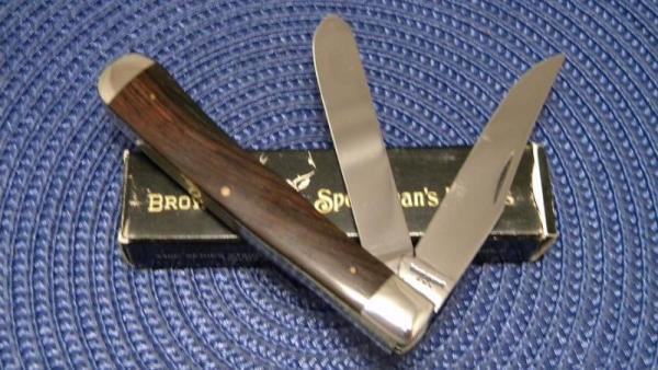 Browning USA Model 3318F2 Rosewood Trapper Knife c.1970's - NIB Browning USA Model 3318F2 Rosewood Trapper Knife c.1970's - NIB