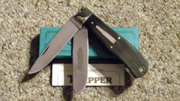 Remington UMC USA 1989 Wood R1128 Bullet Trapper Knife - NIB Remington UMC USA 1989 Wood R1128 Bullet Trapper Knife - NIB