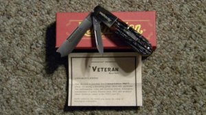 Remington UMC USA 2008 Amber Bone RB473 Bullet The Veteran One Arm Razor Knife - NIB