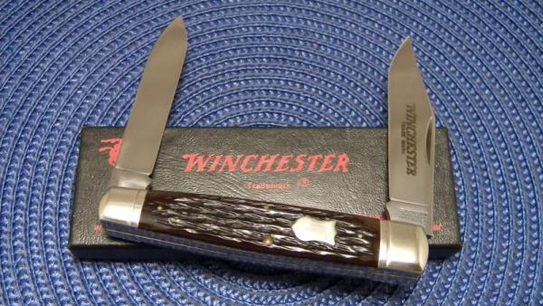 Winchester Trademark USA 1988 Bone 2913 1/2 Moose Knife - NIB Winchester Trademark USA 1988 Bone 2913 1/2 Moose Knife - NIB
