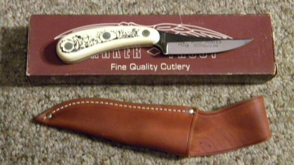 Parker Frost USA (Schrade) Model 1978-14 Deer Slayer Scrimshawed Fixed Blade Sheath Knife - NIB Parker Frost USA (Schrade) Model 1978-14 Deer Slayer Scrimshawed Fixed Blade Sheath Knife - NIB