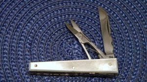 G. Ibberson (Stan Shaw) Sheffileld England 1977 Pearl 2 Blade Knife