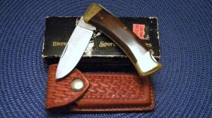 Browning Japan Model 3018F1 Wood Outfitter I Lockback Knife & Pouch - NIB