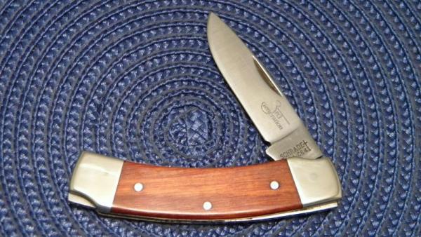 Schrade + USA C641 Wood 3rd Generation Lockback Knife Schrade + USA C641 Wood 3rd Generation Lockback Knife
