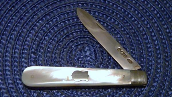Vintage Fruit Knife Pearl Handles w/Sterling Silver Blade - C. 1900 Vintage Fruit Knife Pearl Handles w/Sterling Silver Blade - C. 1900