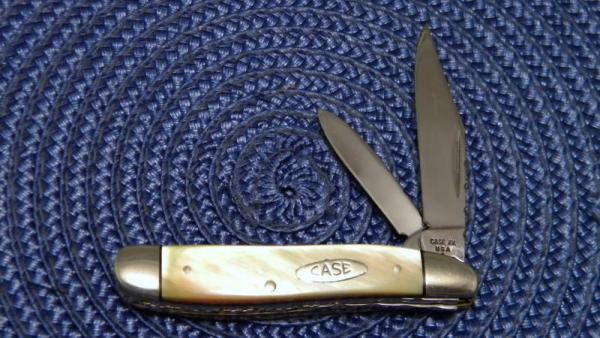 Case XX USA 1 Dot (1979) Customized Gold Lip Pearl 6220 Fileworked Peanut Knife Case XX USA 1 Dot (1979) Customized Gold Lip Pearl 6220 Fileworked Peanut Knife