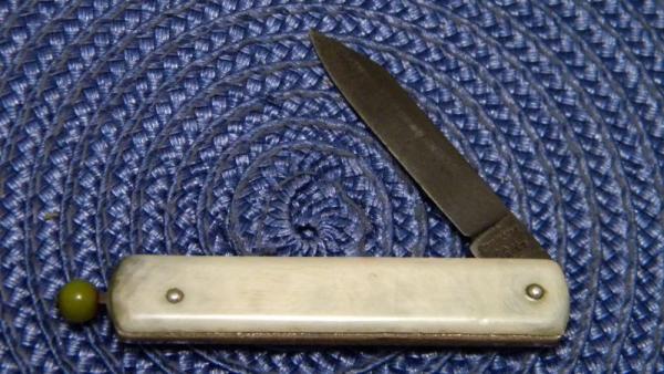 Remington Pat. 11-9-37 R17 Pull Ball Switchblade Knife Remington Pat. 11-9-37 R17 Pull Ball Switchblade Knife