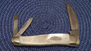 Bulldog Brand Solingen Germany Pearl Wharncliffe Whittler 2002 Kentucky Cutlery Assn. Club Knife