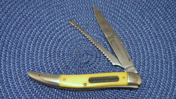 Olsen HC MI USA 27 Yellow Fisherman's Pride Stainless Steel Fish Knife Olsen HC MI USA 27 Yellow Fisherman's Pride Stainless Steel Fish Knife