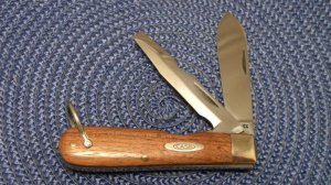Case XX USA 9 Dot (1971) 12031 L R Walnut Electrician's Knife