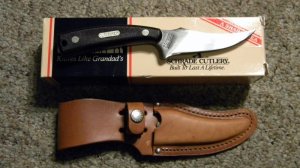 Schrade USA 152OT Sharpfinger Fixed Blade Knife w/Sheath - NIB