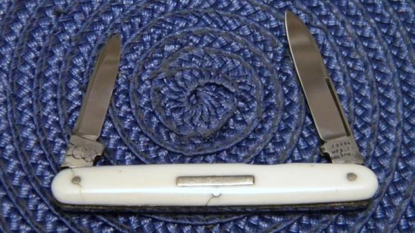 Ford & Medley Sheffield England Genuine Ivory 2 Blade Pen Knife Ford & Medley Sheffield England Genuine Ivory 2 Blade Pen Knife