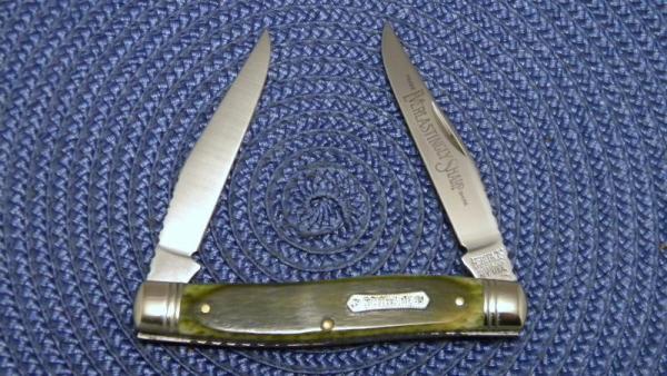 Heritage Schrade + NY USA Green Bone Heritage Schrade + NY USA Green Bone