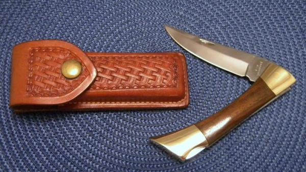 Browning USA Brass/Wood Lockback Knife & Pouch