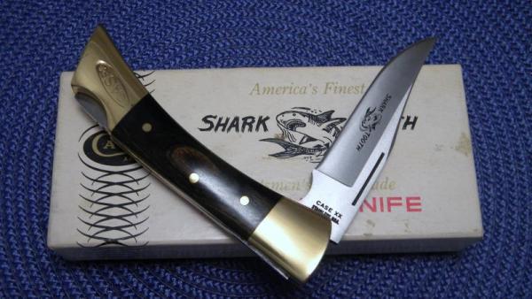 Case XX Stainless USA 5 Dot (1975) Wood P197 L SSP Shark