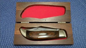 Case XX USA 7 Dot (1973) Wood P172 Buffalo Clasp Knife - NIB