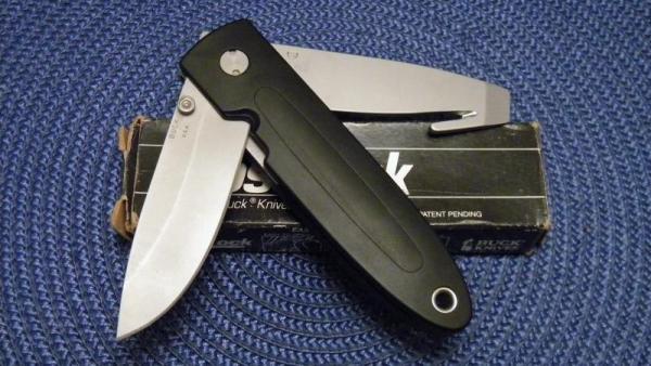Buck USA Model # 180 Black 2 Blade Crosslock Linerlock Knife c.1994 - NIB Buck USA Model # 180 Black 2 Blade Crosslock Linerlock Knife c.1994 - NIB