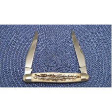 Queen Cut. Co. #66 PH-D2 Etched Blade Winterbottom Bone Muskrat Knife Queen Cut. Co. #66 PH-D2 Etched Blade Winterbottom Bone Muskrat Knife