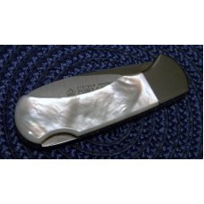 Puma Germany Stainless 220700M Pearl 4 Star Folding Lockback Knife c.1999 - NIB Puma Germany Stainless 220700M Pearl 4 Star Folding Lockback Knife c.1999 - NIB