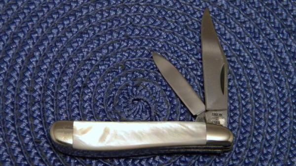 Case XX SS USA 8 Dot (1982) Pearl 8220 Peanut Knife Case XX SS USA 8 Dot (1982) Pearl 8220 Peanut Knife