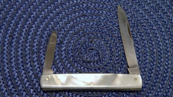 E. Schlechter & SOHN Solingen Pearl 2 Blade Pen Knife E. Schlechter & SOHN Solingen Pearl 2 Blade Pen Knife