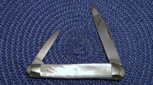 Christians Solingen Germany Pearl Serpentine Knife