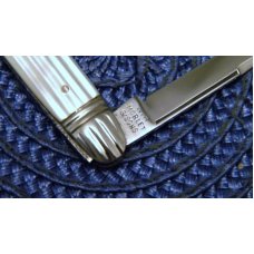 W.H. Morley & Sons Clover Brand Grooved Pearl Pen Knife c.1913-1927 W.H. Morley & Sons Clover Brand Grooved Pearl Pen Knife c.1913-1927