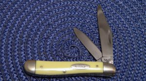 Case XX 1940-64 Yellow Composition 3220 Peanut Knife