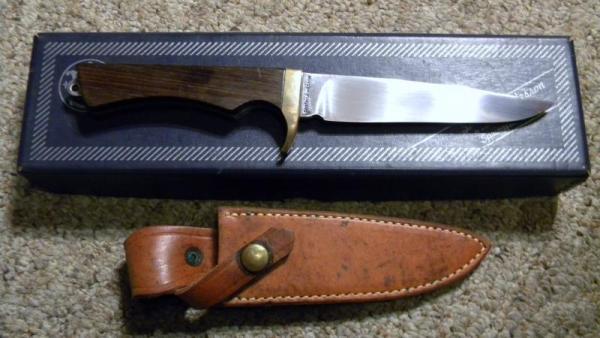 Smith & Wesson USA 6050 Blackie Collins Design Fixed Blade Sheath Knife c.1970's