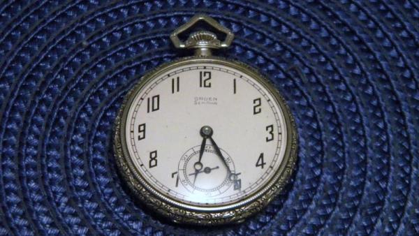 Vintage Gruen SemiThin 17 Jewels Size 10 # 756 Adjusted Pocket Watch Made in Switzerland Runs Good Vintage Gruen SemiThin 17 Jewels Size 10 # 756 Adjusted Pocket Watch Made in Switzerland Runs Good