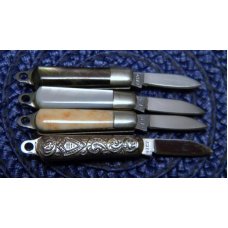 Star Japan Mini Jack Knife Collector's Set of 4 Miniature Knives - NIB Star Japan Mini Jack Knife Collector's Set of 4 Miniature Knives - NIB