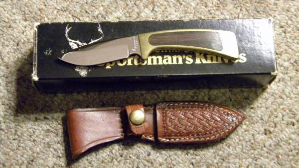 Browning USA Model 3018217 Fixed Blade Tracker Drop Point Hunting Sheath Knife - NIB Browning USA Model 3018217 Fixed Blade Tracker Drop Point Hunting Sheath Knife - NIB