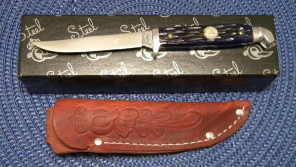 Queen Cut. Co. Tittusville PA Bone Fixed Blade Sheath Knife 2002 NKCA Youth Knife - NIB Queen Cut. Co. Tittusville PA Bone Fixed Blade Sheath Knife 2002 NKCA Youth Knife - NIB