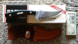 Schrade USA 152OT Sharpfinger Fixed Blade Knife w/Sheath - NIB