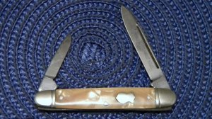 John Primble Belknap HDW & MFG Co. 5733 Cracked Ice Pen Knife - c.1940-1968