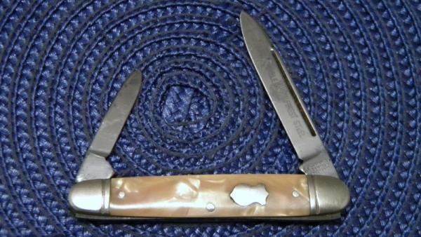 John Primble Belknap HDW & MFG Co. 5733 Cracked Ice Pen Knife - c.1940-1968 John Primble Belknap HDW & MFG Co. 5733 Cracked Ice Pen Knife - c.1940-1968