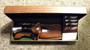Westmark USA (Western) 701 Wood Fixed Blade Camping/Hunting Sheath Knife - NIB