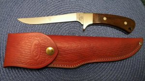 Case XX SS USA 9 Dot (1981) Wood R803 SS Choctaw Fixed Blade Sheath Knife